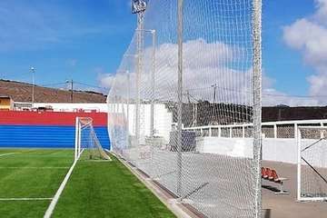 Obras de reforma en el campo municipal de La Herradura (Foto TA)